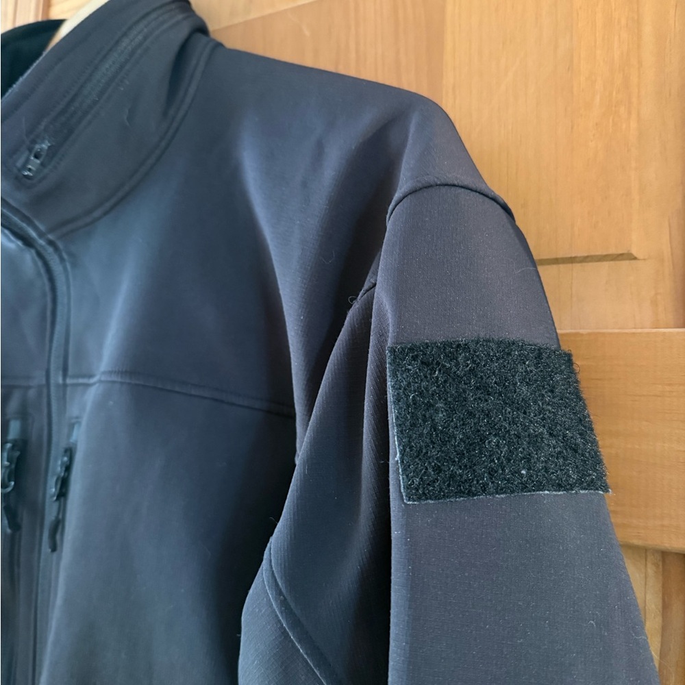 Smith and Wesson soft shell jacket - image 3